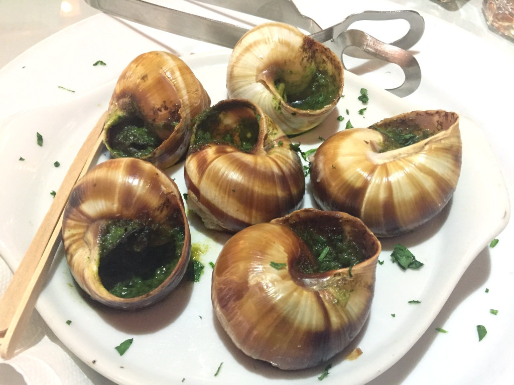 confraria2panas's tweet photo. Los Angeles: Comer, Rezar e Amar… https://t.co/DfbzGoKLva https://t.co/Y3IqWJZwLi