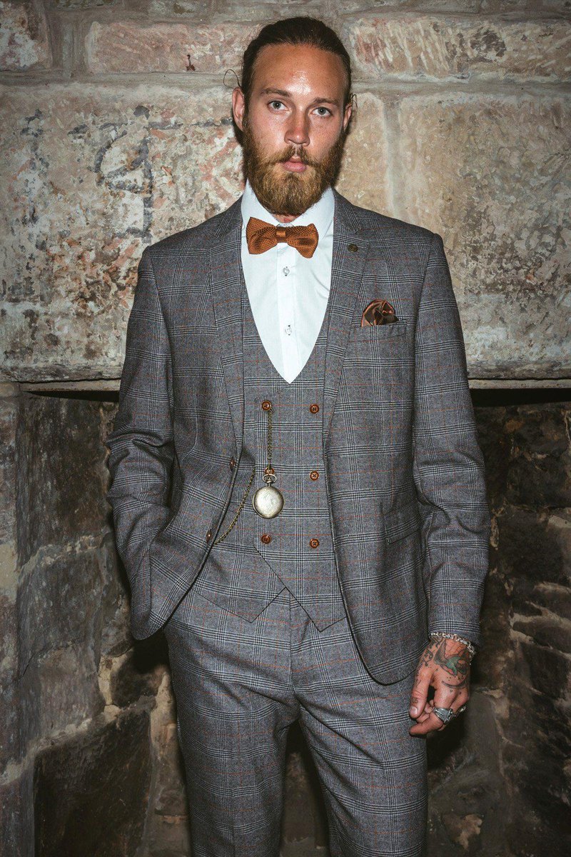 Fallen Hero tweet media