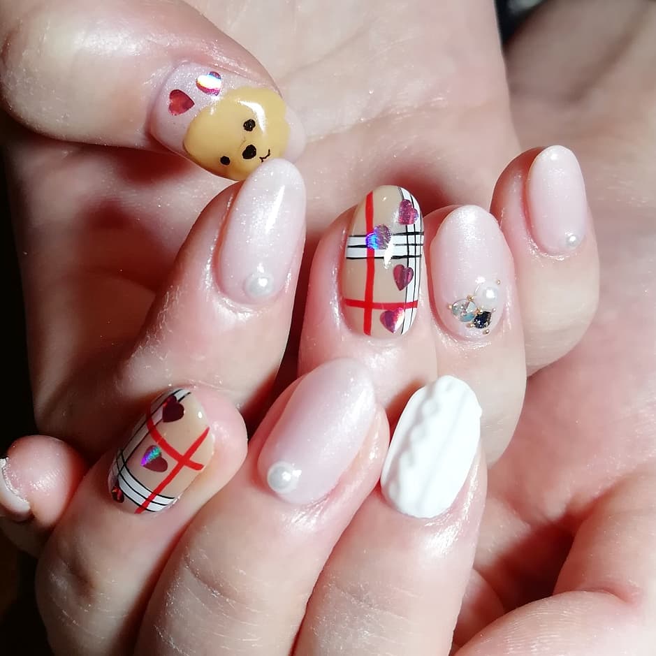 Hisae Nail お客様ネイル お客様のわんこ かわゆかったです ありがとうございました ネイル 痛 ネイル キャラネイル ネイルアート 手描きイラスト 手描きネイル 手描き アート 模写 モチーフネイル Nail 冬ネイル 犬 犬ネイル