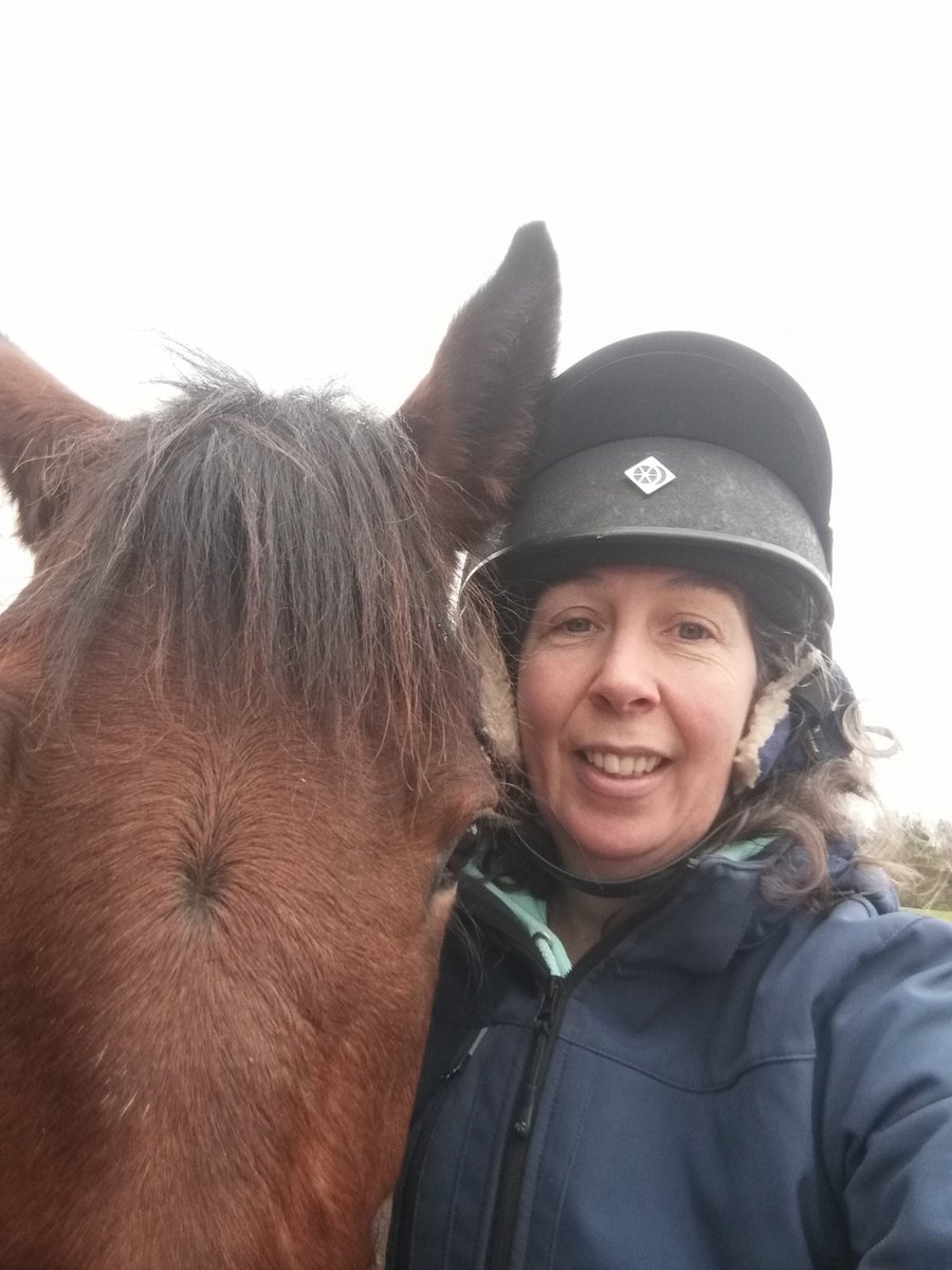 Equitotslanark's tweet photo. Lily and I went for a jaunt up to Lanark Racecourse this morning too #AllWeatherRider #LoveHorses #Holidays https://t.co/xDPoZyLcn6