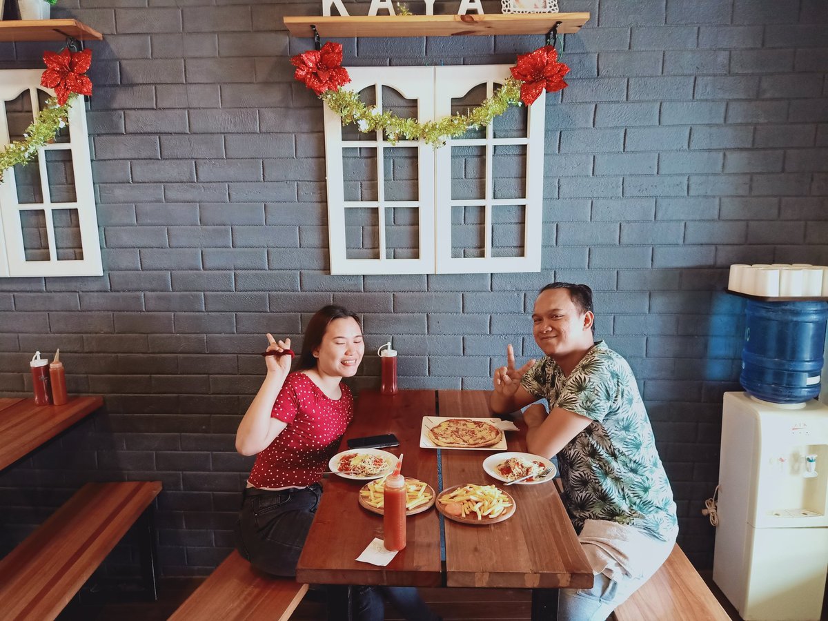shannaxzz's tweet photo. Thank you for today my BFF. I really appreciate ur effort. More chika and kulitan with u nxt yr☺️ #firstdate2020 https://t.co/j4OUsLHRcY