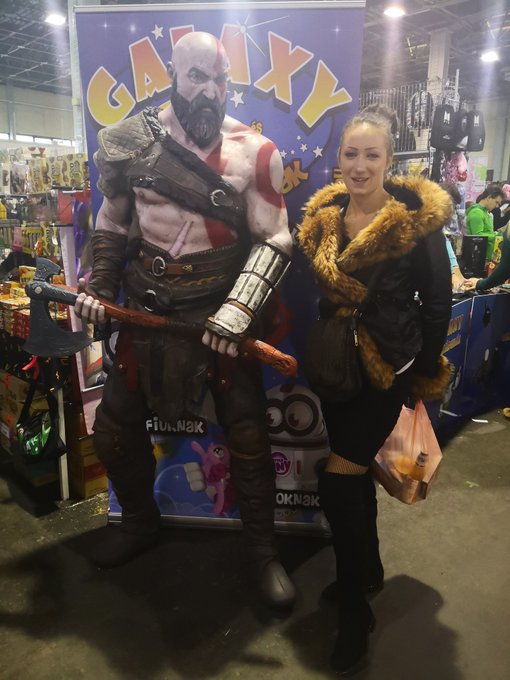 Hey guys! 😘Who did I meet today?🤔 Kratos from God of war!😂😁 #mondocon #fun #funlife #GODOFWAR #kratos<a href="/tag/fun"class="tags"><span>#fun</span></a><a href="/tag/bts"class="tags"><span>#bts</span></a><a href="/tag/funlife"class="tags"><span>#funlife</span></a><a href="/tag/kratos"class="tags"><span>#kratos</span></a><a href="/tag/godofwar"class="tags"><span>#godofwar</span></a><a href="/tag/blackpink"class="tags"><span>#blackpink</span></a>