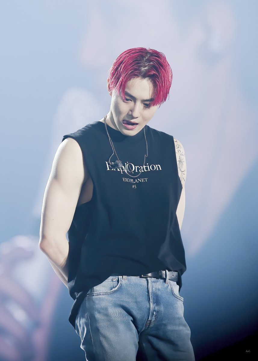 ooah522's tweet photo. 191231 #suho #SUHO #junmyeon #exo #김준면 @weareoneEXO #EXplOrationdotin #weareoneEXO #EXOonearewe #OBSESSION #OBSESSEDwithEXO https://t.co/DTc36xwJIF
