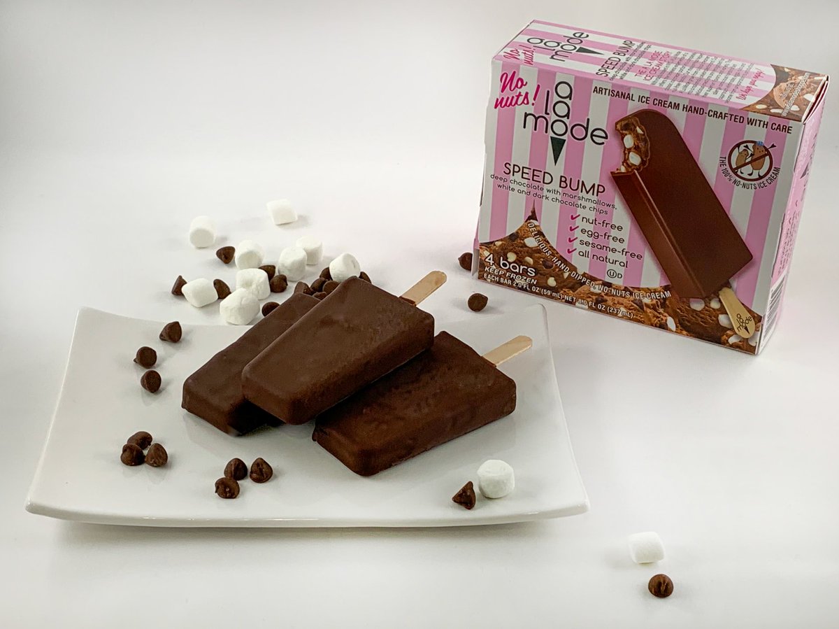 ALaModeICShoppe's tweet photo. The same gooey marshmallow and rich chocolate flavor that you love, just in the shape of a bar 😌 This 4-pack is perfect for storing in your freezer and grabbing when you have some mouths to feed! https://t.co/D4bmvUskWs https://t.co/FHRHLKeAZo