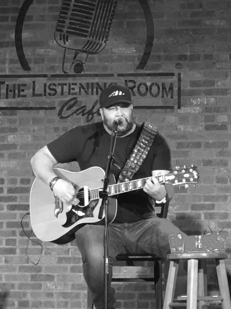 I’m doing a thing with <a href="/KevinMacVA/">Kevin MaC</a> and Lockeland on January 8th at 8:30. Come say hey. <a href="/listeningroom/">Listening Room Cafe</a>