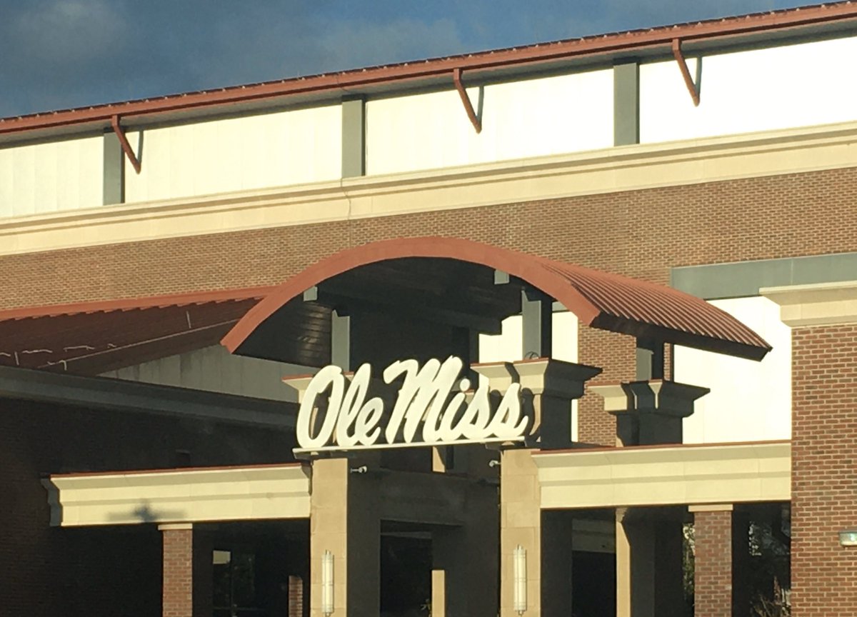 MJergenson23's tweet photo. Just another Softball Saturday #24 #scelitegenovese #sceliteowens ##rebelssoftball #olemiss #manningway https://t.co/pZKZO2ohg3