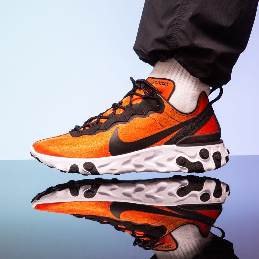 SOLELINKS's tweet photo. Ad: Nike Element React 55 'Sunrise' on sale for $67.18 + FREE shipping, use code GOBIG => https://t.co/m6e7ismKRX (ends tonight) https://t.co/CnXQWQaocb