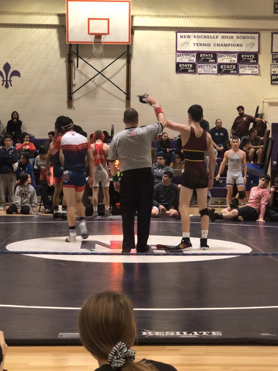 KPWrestle's tweet photo. First period pin for DiRresta (126) #Shorelineclassic2020 #toughontop #worktheprogram #KPMindset #KPPride https://t.co/s5EJoCYT0D