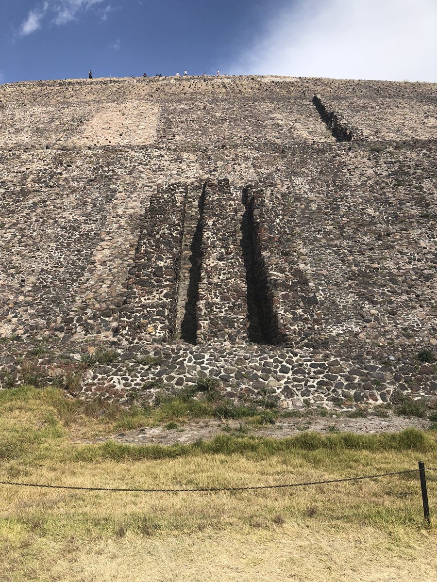 stem_math's tweet image. The great pyramids of Mexico are stunning!