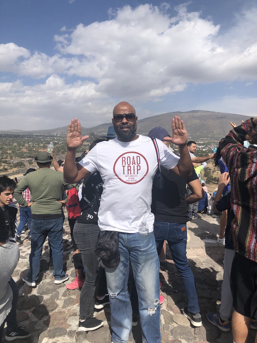 stem_math's tweet image. The great pyramids of Mexico are stunning!