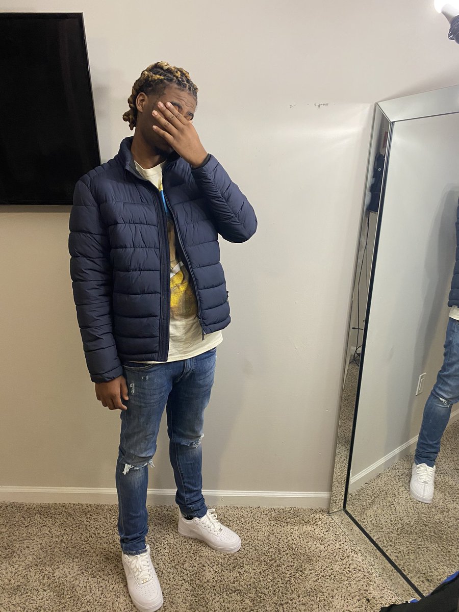 JohnDillenger__'s tweet photo. I always upload a day after my Cday smh but I was blessed to C my 23rd yesterday a lot of niggas don’t even C they 18th!!! #CapShit #Extrablue https://t.co/xmuTIvaYRx