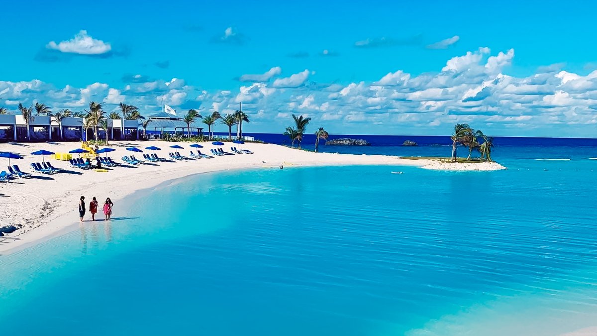 Paradise has never looked so 😎. #CruiseNorwegian
📸: Monica G.