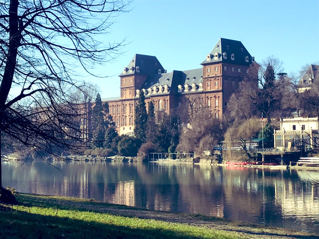 AlessandroForn6's tweet photo. GOOD MORNING from TORINO #art #arttwit #iloveart #torino #photography #ilovetorino #photo #turin #architecture #baroque #artlover https://t.co/j8i4cid67g