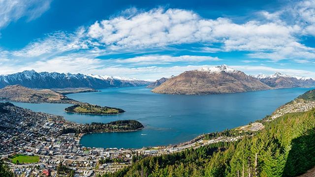 MiguelDRey's tweet photo. Panorámica de Queenstown (Nueva Zelanda)

Aquí en Instagram es difícil verlo pero es de alta calidad con 11.500x6.500 píxeles de resolución 😊

#nikon #d800 #panoramica #instagood #instaday #bestoftheday #goodoftheday #picoftheday #shootoftheday toftheday https://t.co/0s1IeUcmdq