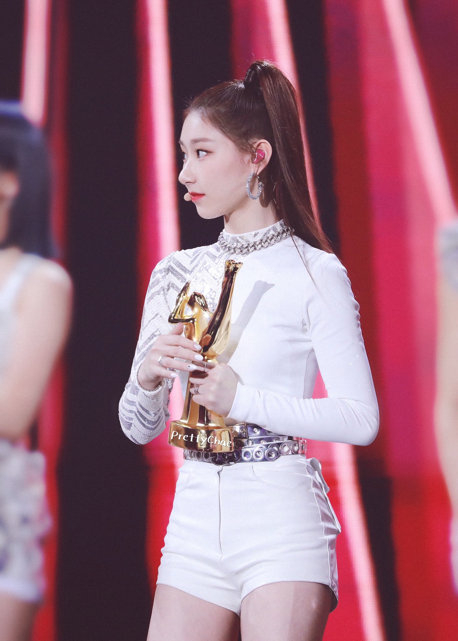 [ITZY] 태연 선배를 VCR로 보는것만으로도 세상 행복한 '소원' 채령이 | 인스티즈