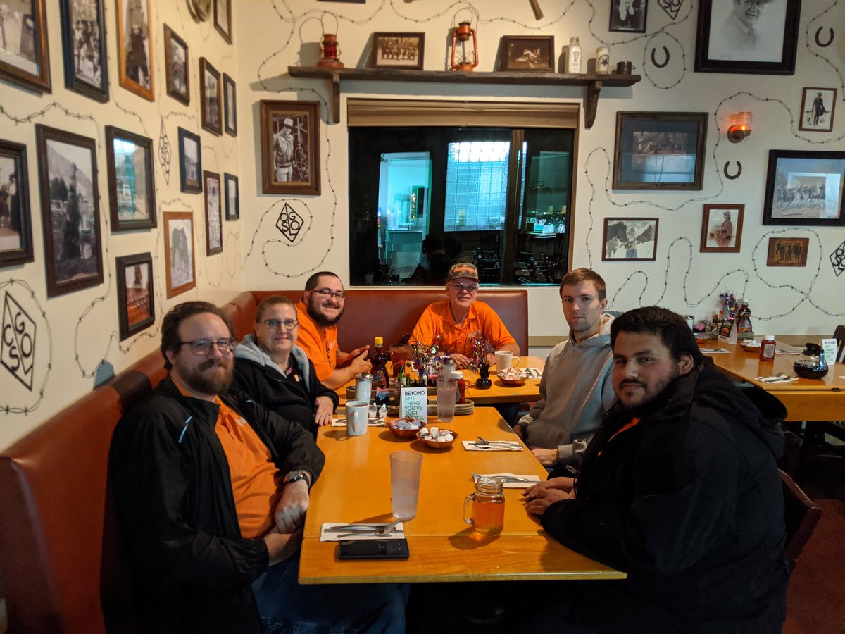 katherinecheek2's tweet photo. Breakfast with ALMOST my whole team. #metnation https://t.co/0YWMbWVnqV