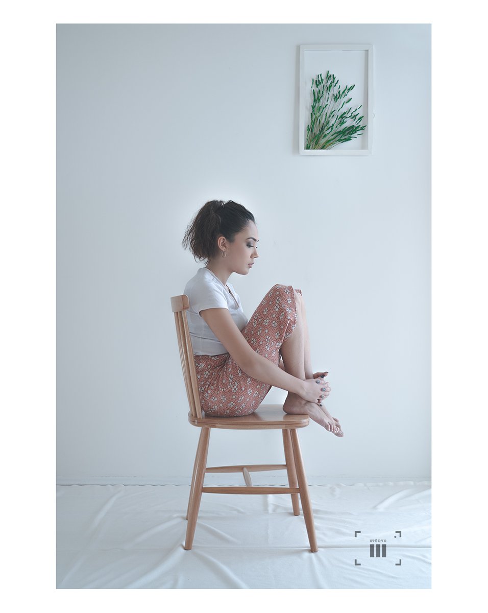 Sade iyidir. .

#Stüdyo3 #konya #sade #zarif #minimalist #minimalfotograf