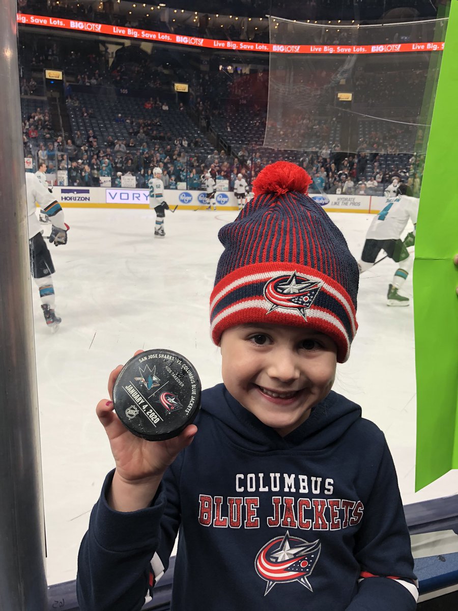 Mkappas51's tweet photo. @TealTownUSA Here is the smiling recipient of that puck!  @BDillon04 https://t.co/YXlIfBiZhj