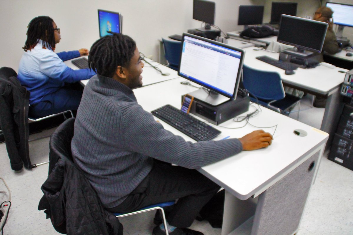 my_bccc's tweet photo. Graduates of the Cyber Security and Assurance Program at #BCCC can find work as cyber security technicians, analyst, operators and more. Students gain practical experience and work with state-of-the-art technology. Learn more! https://t.co/mQ8vcblSG3 👨🏿💻👩🏽💻👨🏾💻👩🏼💻
#IamBCCC #Success https://t.co/rWbFcgMepH