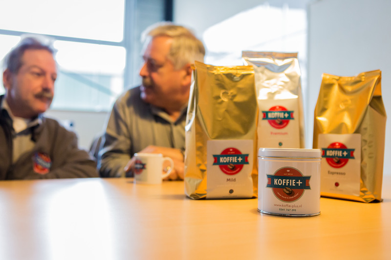 Koffie+ wenst hierbij iedereen nog betere zaken in 2020 toe! In deze tijd scoort warme chocomel goed en het geeft energie. Meer weten over de mogelijkheden? Contact <a href="/Koffieplus/">Koffie+</a> koffie-plus.nl/producten/caca…