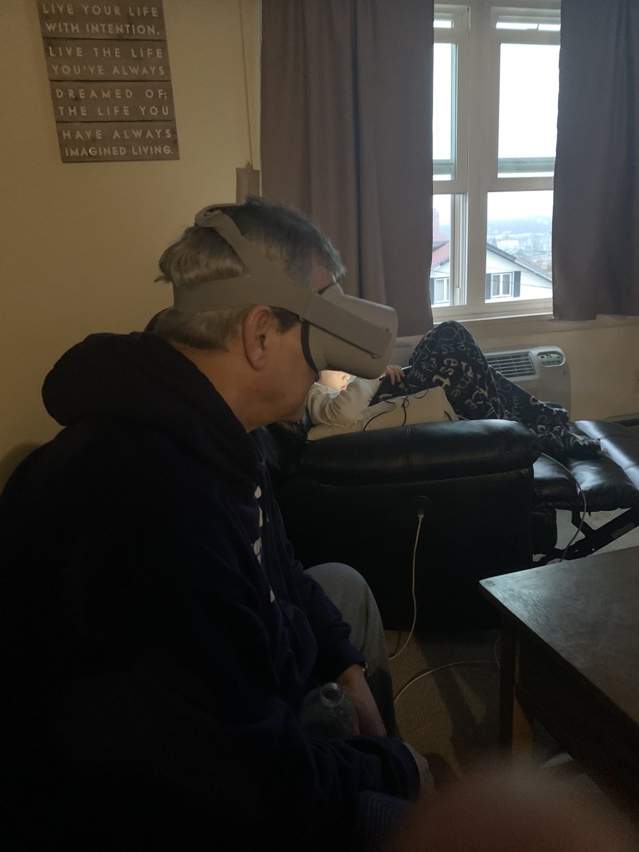 HollandLandy's tweet photo. My new VR headset is one of the coolest purchases Iβve made in years...I even got my βboomerβ father digging it lol #OculusGo #CoolTechToy #Offthechains #WWEonVR SICK! @oculus #VR https://t.co/VpANNiX0nr