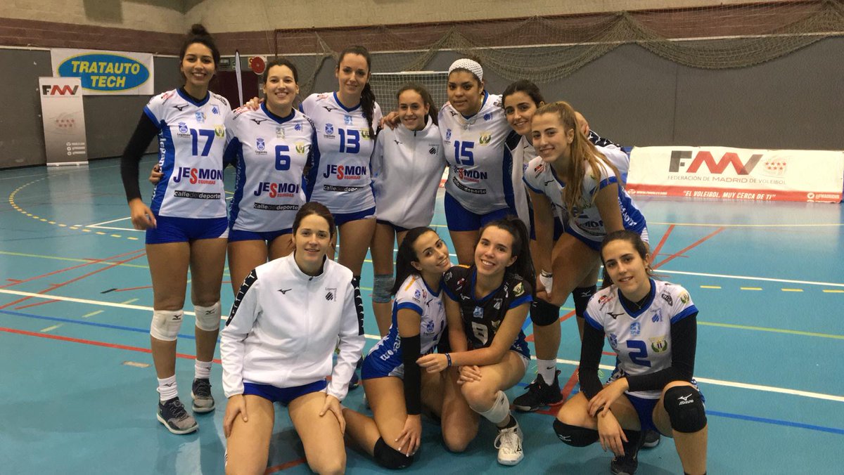 VoleibolLeganes's tweet image. Nuestro equipo de Superliga 2 femenino consigue ser SUBCAMPEONAS 🏆 de la #CopaCM organizada por la @FMadridVB 

Enhorabuena a @CVbTorrejon por su primer puesto 👏

#VamosLega #SomosVoleibol #MejorCanteraESP