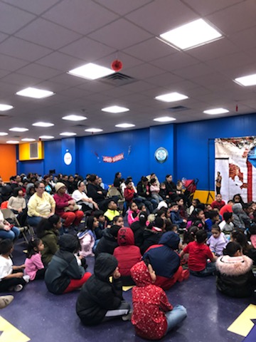 KimRuizPRAHD's tweet photo. PRAHD'S Annual 3 King's Day celebration with toy distribution to the children of our community. Many thanks to our volunteers which included some of our Entre Mujeres girls! #EntreMujeres @UPS @WeAreUnidosUS https://t.co/DAKoS1gTTH