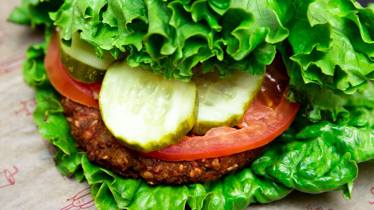 Clive Burger tweet media