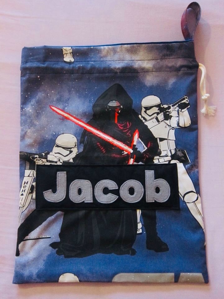HandmadeByLinzi's tweet photo. Personalised PE bag for a Star Wars fan!  
https://t.co/oX6KZbMQMH https://t.co/FaBoFtqoiC