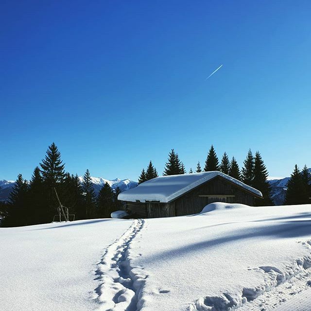 reisememo's tweet photo. Wer weiss, wohin uns der Weg im 2020 führen wird 😊😍 #flims #flimslaax #winter #winterhike #newway #winterwonderland #winterwanderung #wintervibes #natur #naturelovers #instanature #ig_nature #naturephotography #landscape #wonderful_places #mytinyatla… https://t.co/2l20nxjXNg https://t.co/Wk0ekuTjFG