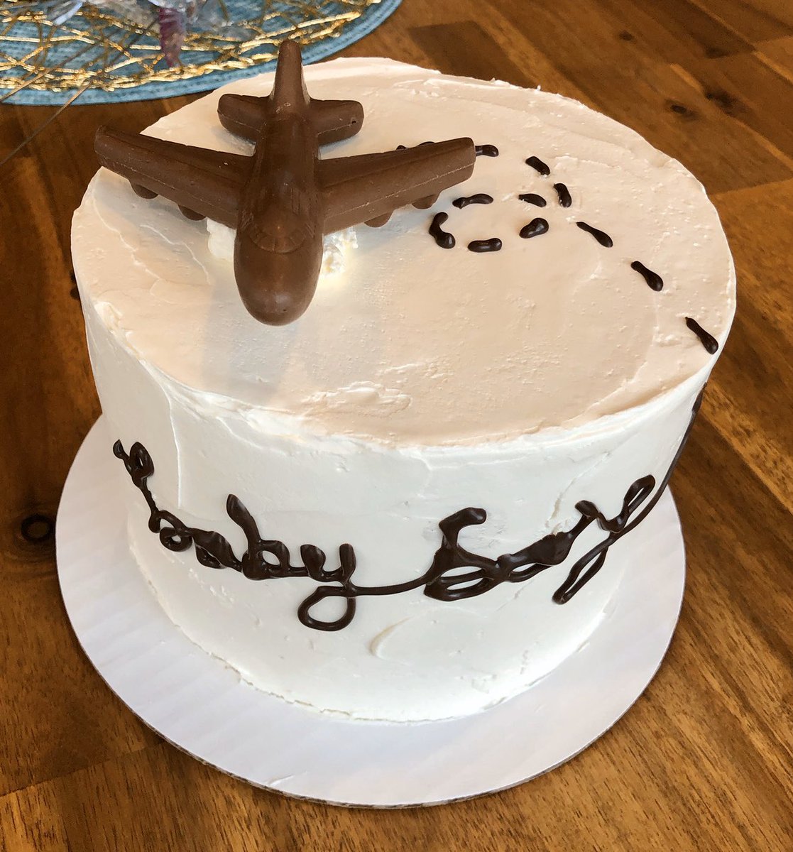 JoyfullyIndulge's tweet photo. How cute is this cake! Hope the little guy enjoyed it 😄
#cake #cakedecorating #birthday #birthdaycake #plane #aviation #baby #babyboy #bakery #cafe #coffeeshop #southsurrey #surrey #whiterock #shoplocal https://t.co/7ZxCEwLhbR