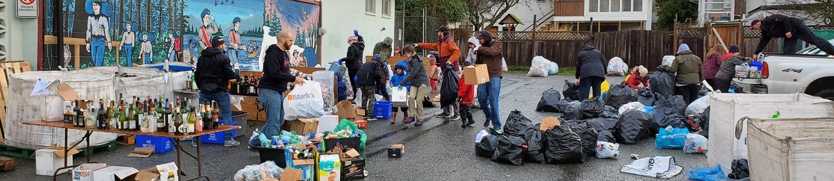 ScouterRobin's tweet image. Still time to bring your bottles to the 1st Cedar Hill #Scout #bottledrive! (Until 3pm) goo.gl/maps/UvXFAZ1Np…