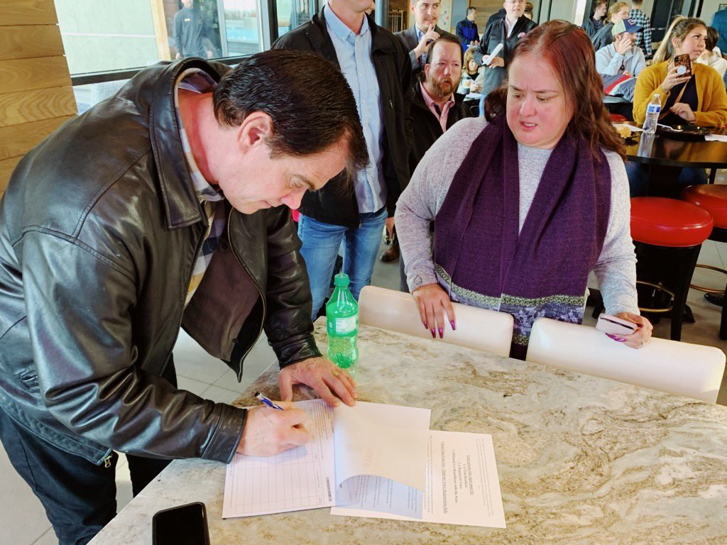 HuntsmanGov2020's tweet photo. Couldn’t think of a better day to officially start collecting ballot signatures than on Utah's own statehood day! 124 years of vision, industry, innovation and progress. Let's keep the hive buzzing! #huntsmangov2020 https://t.co/7qNZtIwxca