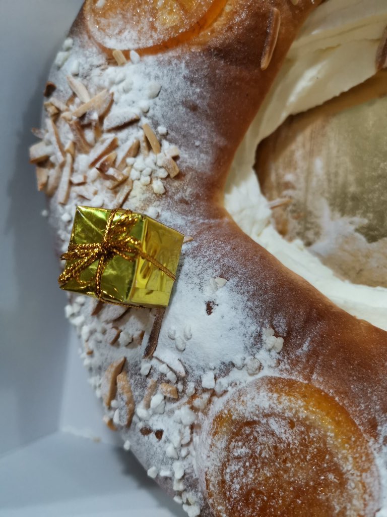 Pequeños detalles de un gran ROSCÓN   ☎️☎️PASTELERIA CHOCOLATES☎️☎️