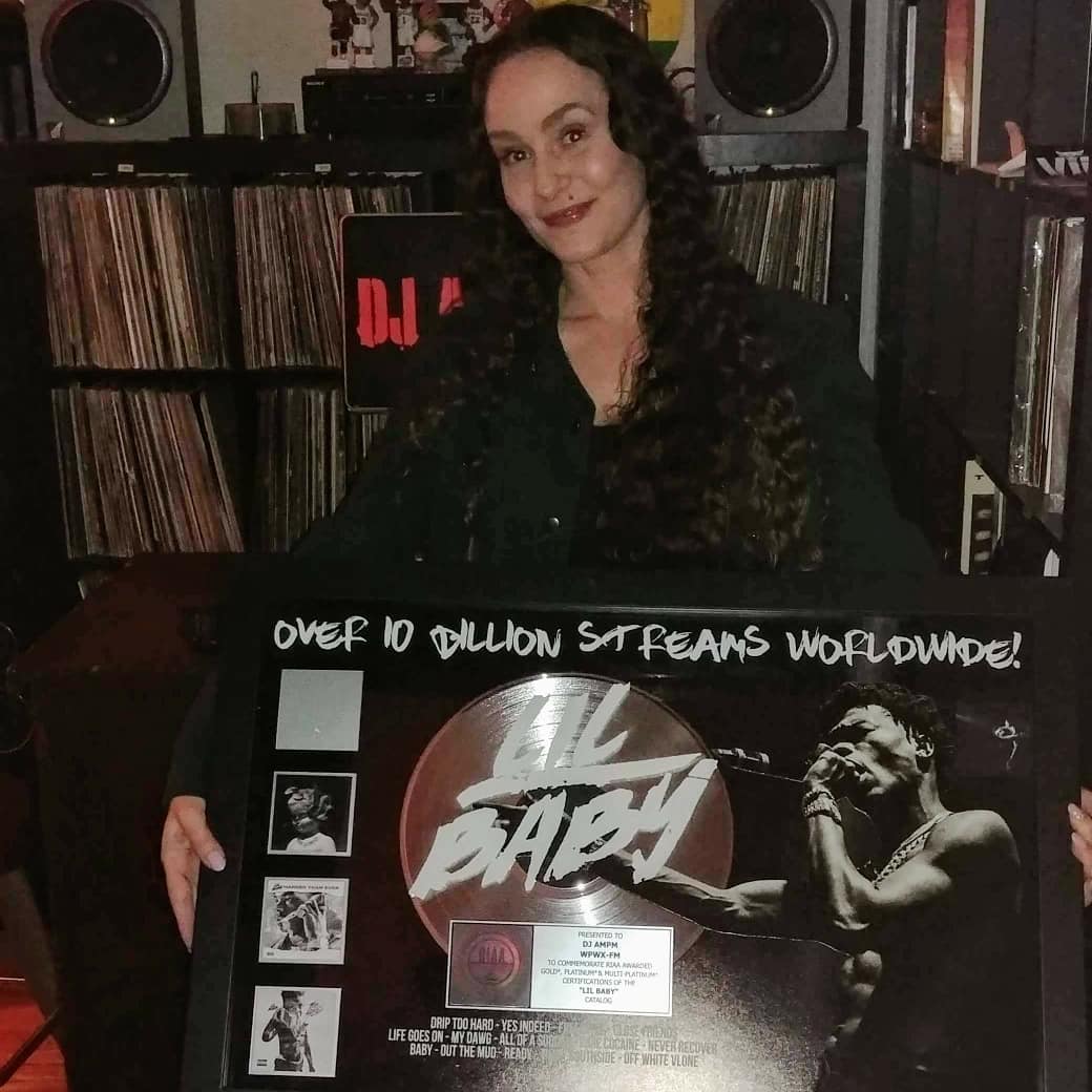DJAMPMchicago's tweet photo. My 3rd plaque everrrrr🔥🔥🔥 @lilbaby_1 THANKS!!! Turn me up 🎧12PM @power92chicago #DJAMPM #HOTTESTCHICKINTHEGAME https://t.co/iQwhLi47Yi