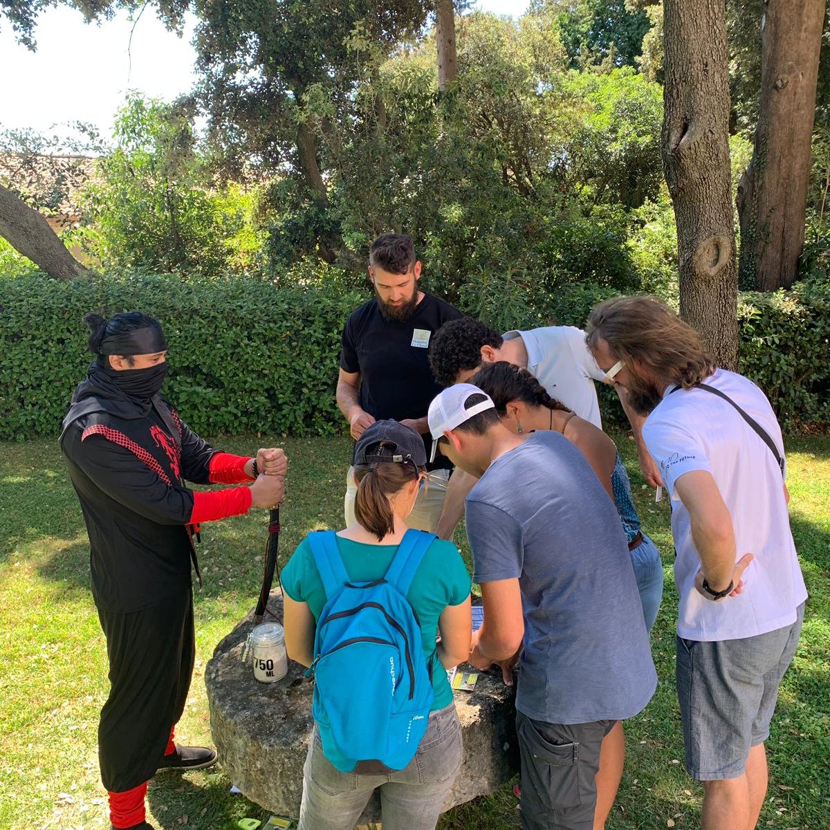 CenturiesGate's tweet photo. Voici un résumé en quelques photos de cette année 2019 passez à vos côtés agents Centuries! 

Toute l'équipe vous souhaite une belle &amp; heureuse année 2020 remplie d'aventure👣🌿🌍 et de surprises avec @CenturiesGate ...🤗😜 https://t.co/YU1W3RMIpR
