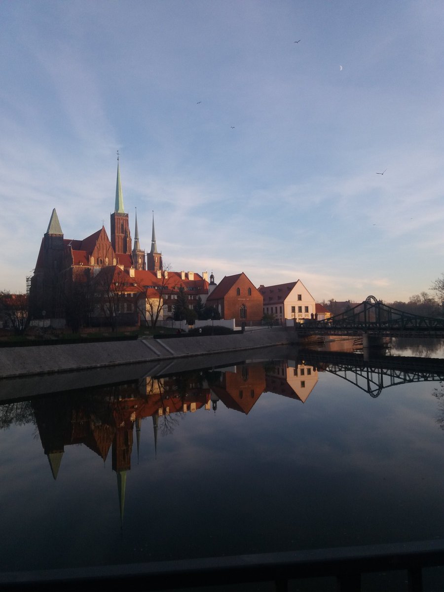 Busman91's tweet photo. #TaizeWroclaw 2019-2020 @taize https://t.co/kCEi7CSZrO