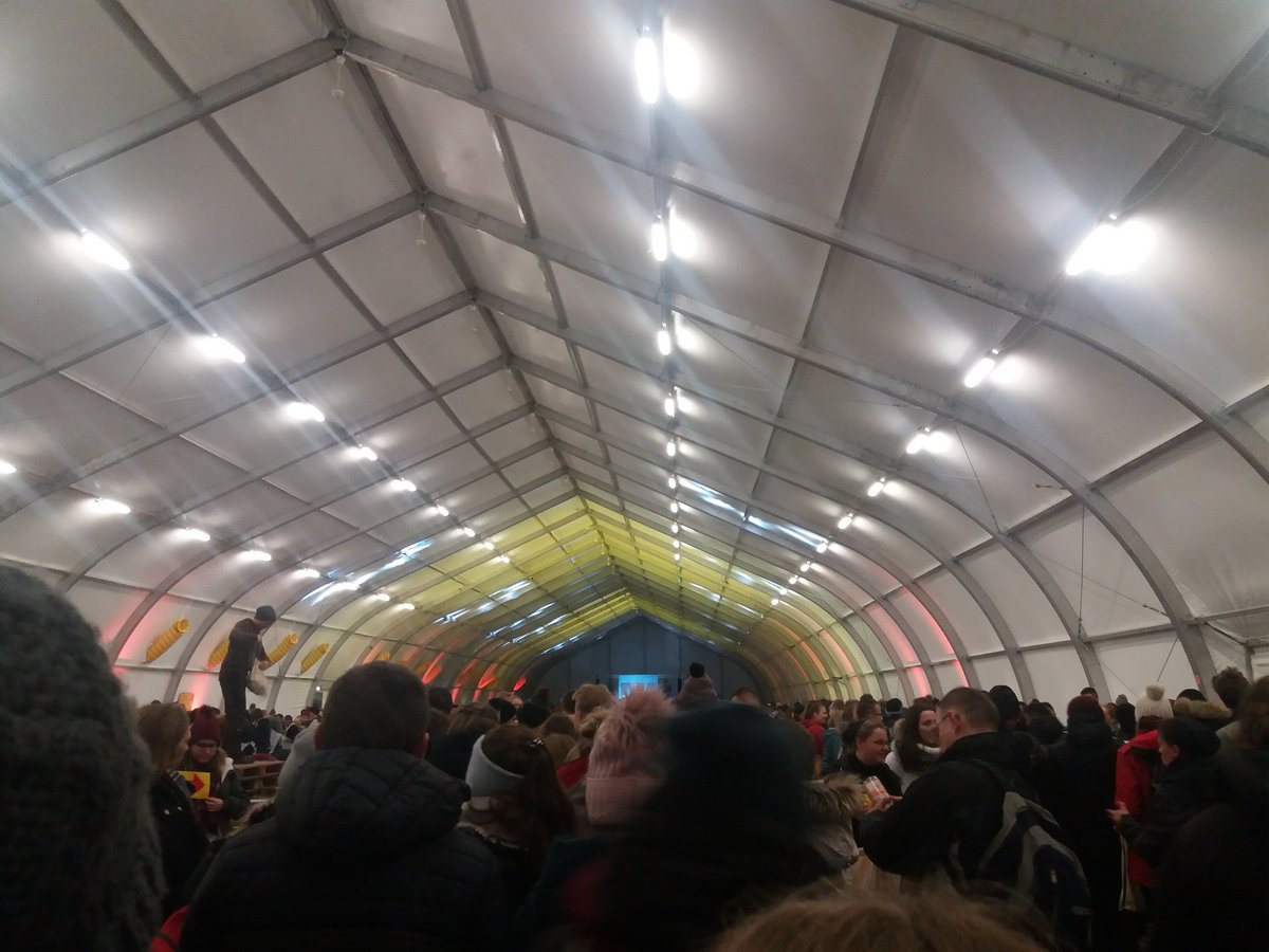 Busman91's tweet photo. #TaizeWroclaw 2019-2020 @taize https://t.co/kCEi7CSZrO