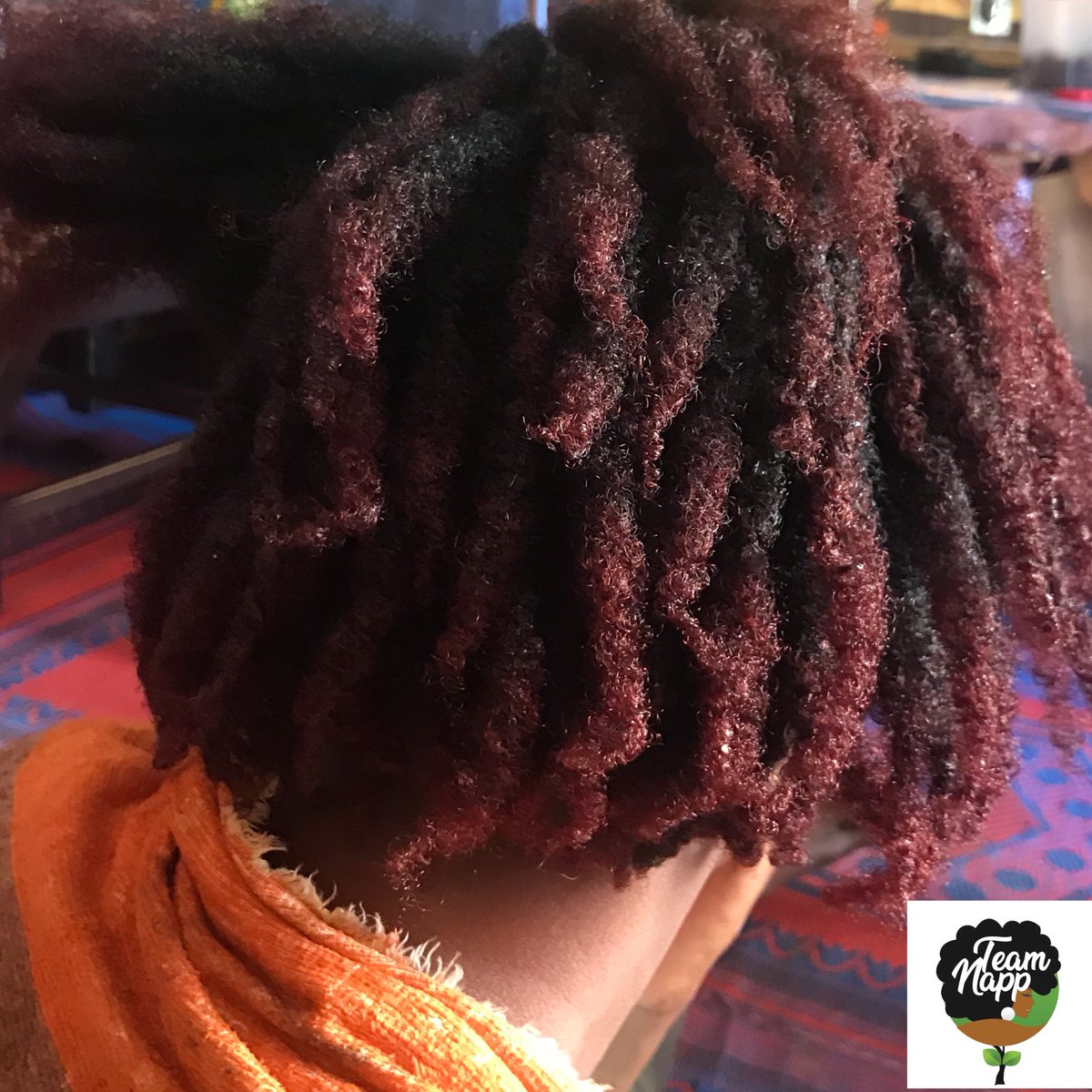 TeamNapp's tweet photo. Twisting afro hair. We love this texture,it looks so natural,fluffy and beautiful.
#naturalhair #protectivestyles #twist #Teamnapp #naturalhaircare #moisturize #sheabutter #coconutoil #cocoabutter https://t.co/iKMI9vNxe5