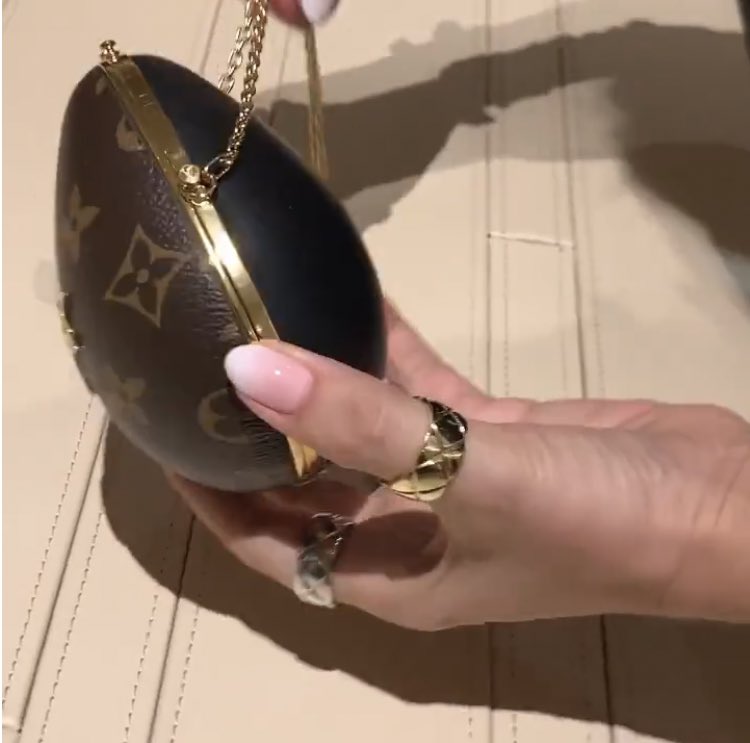 huevo louis vuitton
