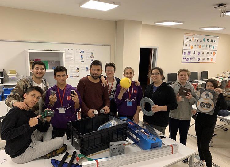 2020 build season’a hazırız.
Tüm takımlara başarılar dileriz.
#team6380 #belikefrc #kickoff2020 #orionrobotics #frcturkey