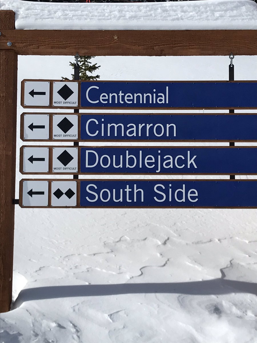 insuremissions's tweet photo. @SouthieJack Happy New Year! Skiing today @breckenridgemtn and for some reason I thought about you! 😀⛷ https://t.co/DZhqe1kpp8
