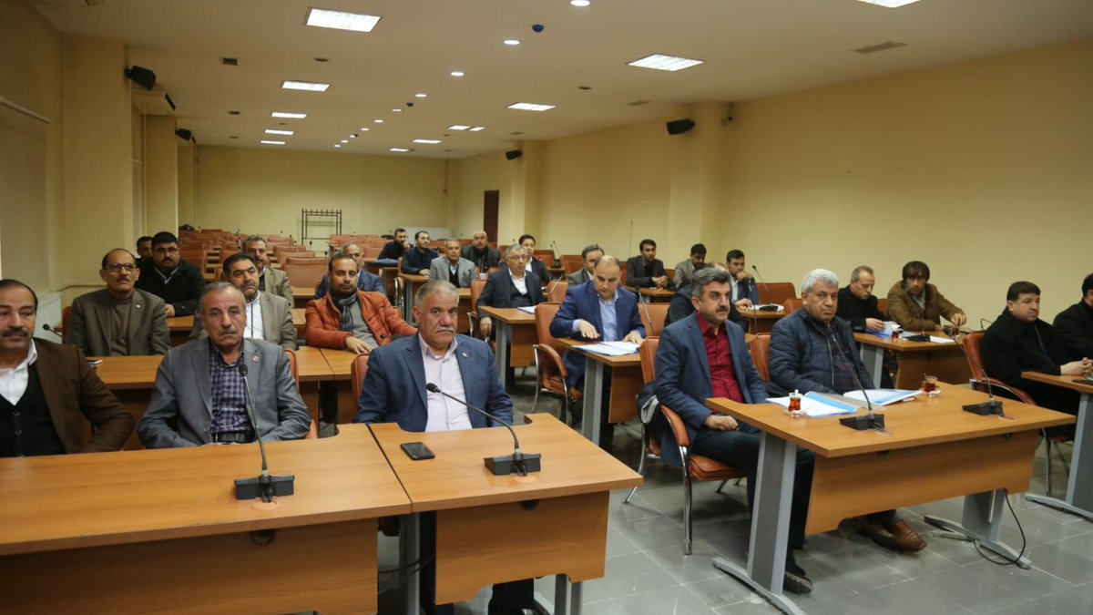 Başkanımız <a href="/mehmetkusnet/">Mehmet Kuş 🇹🇷</a> İlçe Başkanımız <a href="/mehmetmogal63/">Mehmet MOĞAL</a>, Meclis Üyelerimiz, Başkan Yardımcılarımız ve Birim Müdürleriyle bir araya gelip, Eyyübiye ilçemizde yaptıkları ve yapacakları çalışmaları değerlendirdiler. @m_gnbegi <a href="/huseyinaslihan/">Hüseyin ASLIHAN</a> <a href="/zekikaya63/">Zeki KAYA</a>