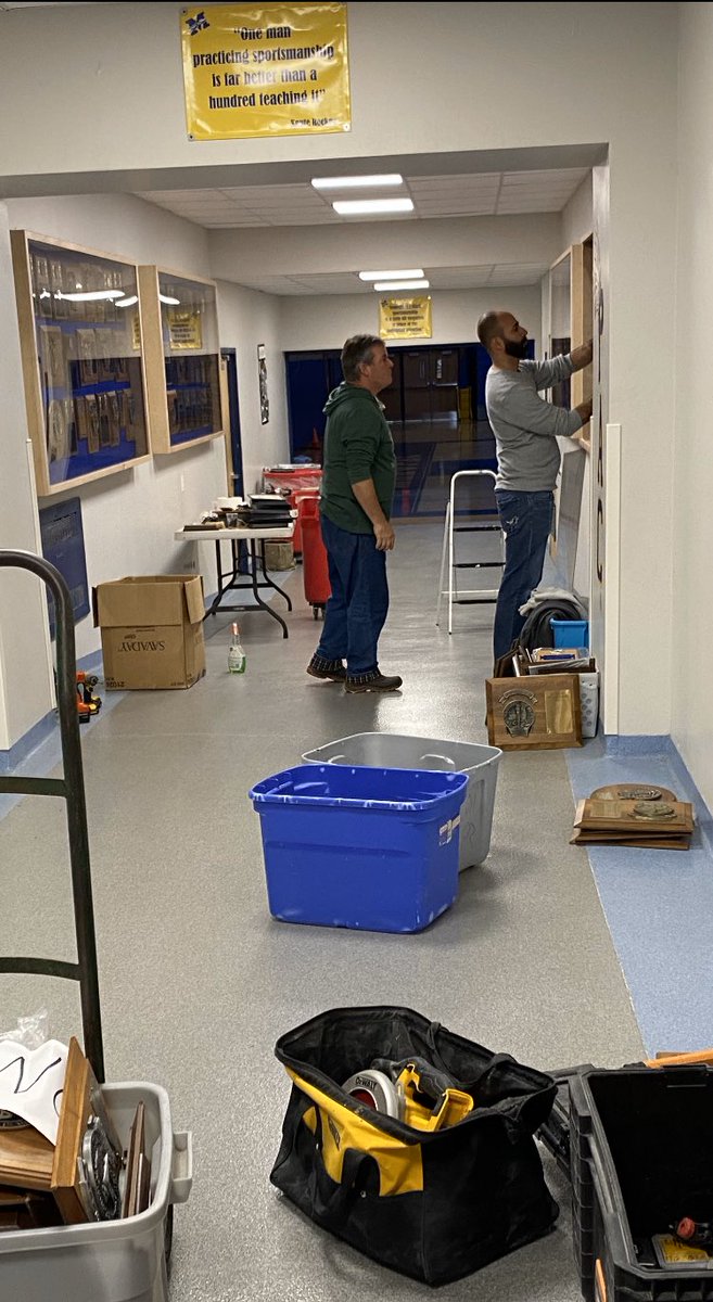 MahopacFB's tweet image. On campus @MahopacSchools today prior 2 @MahopacHoops Boys JV &amp;amp; V games... Found OUR AD @miele_frank Athletic Secretary Lynne Mongon &amp;amp; @MahopacSchools BOE Trustee Mike Mongon working on OUR “Hall of Champions!!!” #SpecialPlace @MahopacTdClub @PacFootballMSA @MMS_PACPride