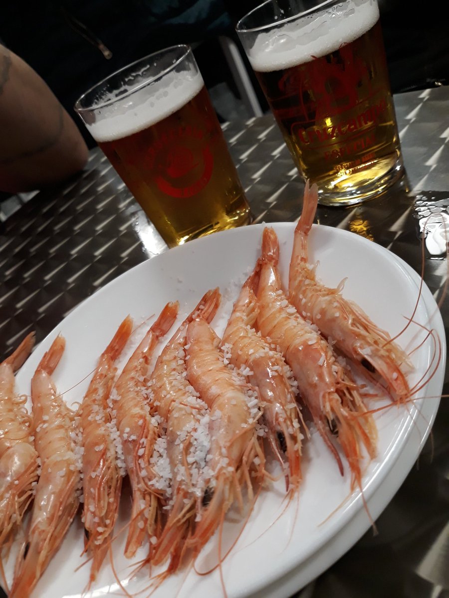 gastronomiayuna's tweet photo. Menudillos,Montaditos,Langostinos @gastronomiayuna @cruzcampo #cervecerialolo #beer @turismosevillaoficial #montaditos #menudillo https://t.co/D2zB7QuKWJ