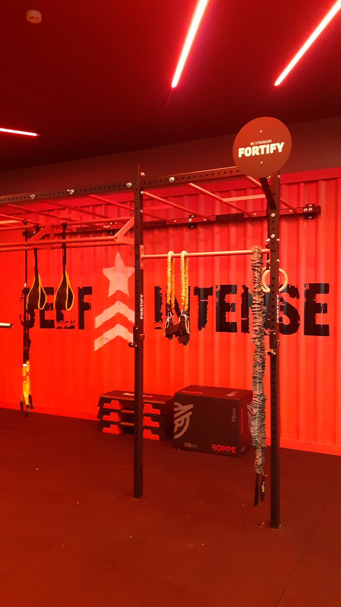 Comece o ano cumprindo metas. Venha conferir a nova academia Selfit no Larcenter! <a href="/selfitacademias/">Selfit Academias</a> <a href="/larcenter_/">Lar Center</a> #saude #fitness #bodybuilder #saopaulo #zonanorte #academia #malhacao