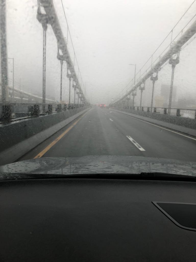 sid_mills's tweet photo. Driving to #DonOne studio in #brooklyn 😳 #foggy 🌫  Drive Safe! #SaturdayVibes #sidmills #spimusicinc #reggaemusic #mixengineer #studiovibes https://t.co/iJIsE2cpq4