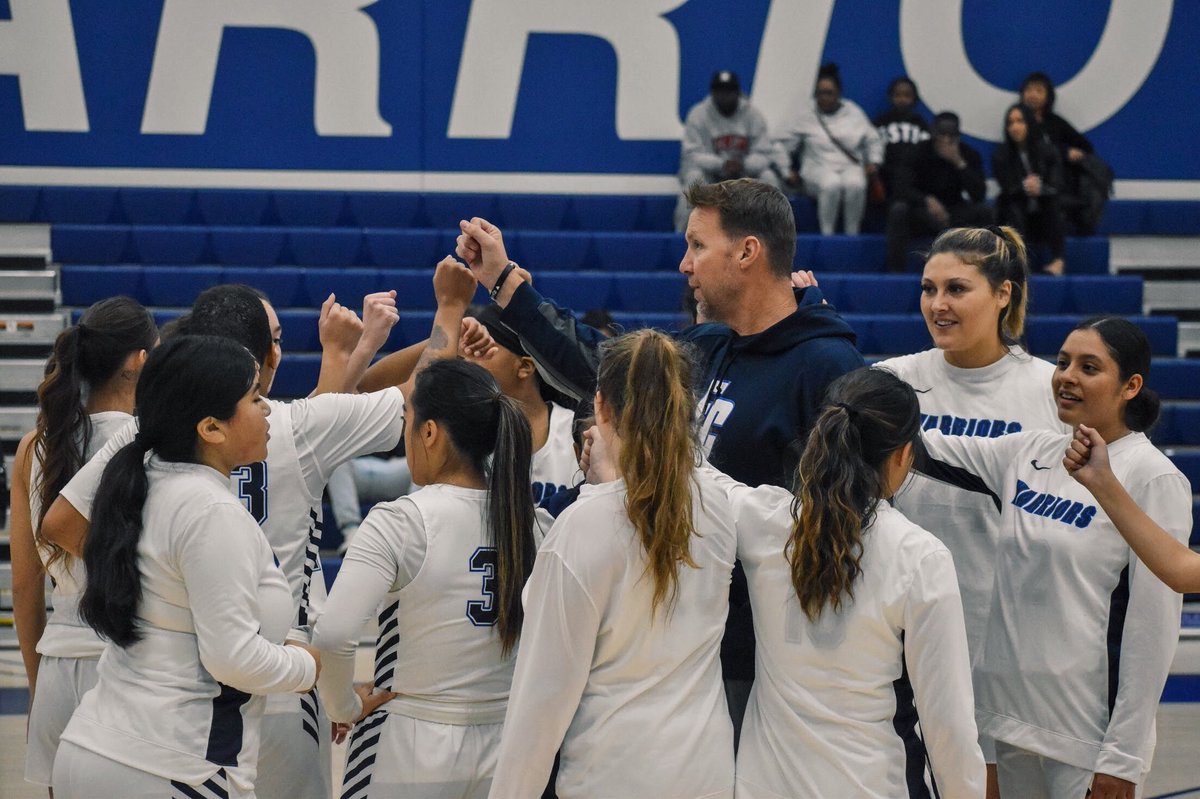 ECCWBB's tweet photo. Game day! 3pm at West LA. Come and support your warriors! #ECCWBB #womensbasketball #roadtofour https://t.co/DQGdFWjmE2
