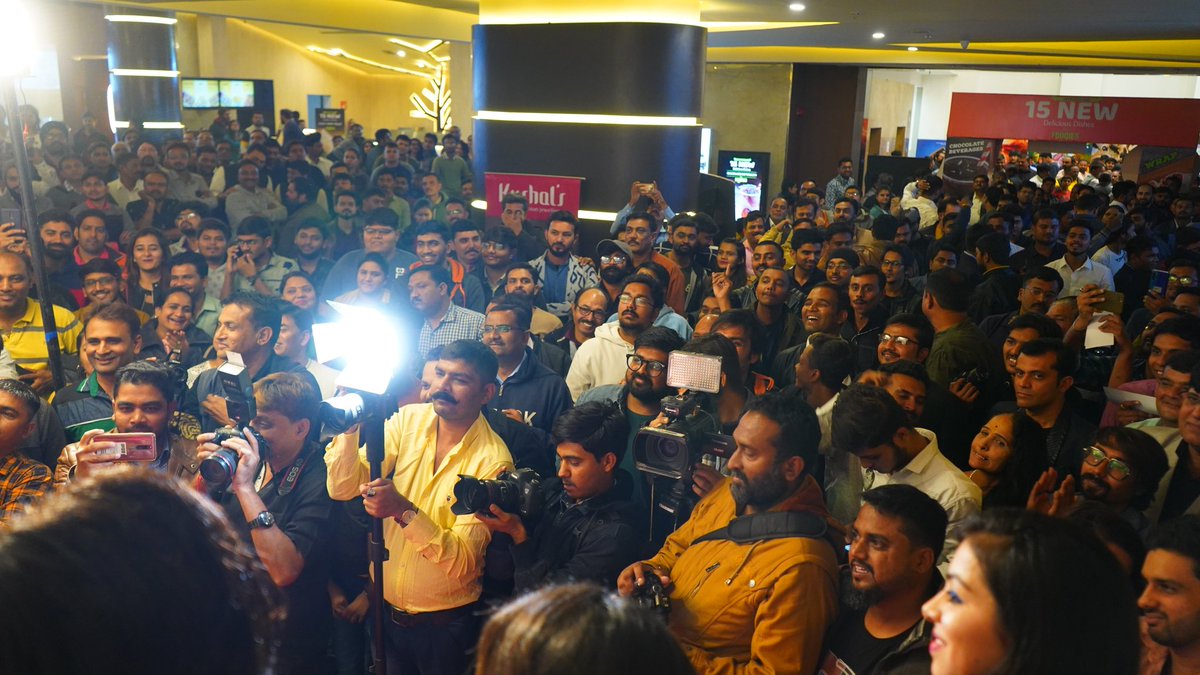 JaniChiragjani's tweet photo. All about last night.. "G"
Premiere . 😍💥😍
i am extremely overwhelmed with the response for G... i am truly Grateful For Everyone for Giving their precious reviews and encouragement for our Hard Work... G now is in cinema

#Gthefilm #g #Acpsamrat #chiragjaniactor #action #love https://t.co/kAwZuabPIo