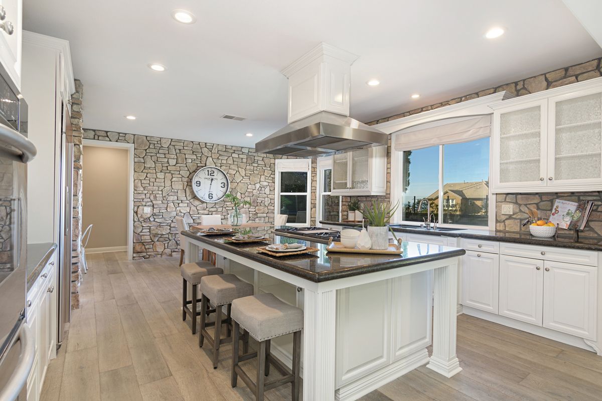TheHoustonTeam's tweet photo. SNEAK PEEK! 👀
Our listing in the Bay Collection of #Carlsbad has been off-market for the last few weeks, undergoing some fabulous renovations! We'll be back on the market in a couple of days! Call us to schedule your private showing at (760) 436-6484!
#CarlsbadHomes https://t.co/sukHyw8f9E